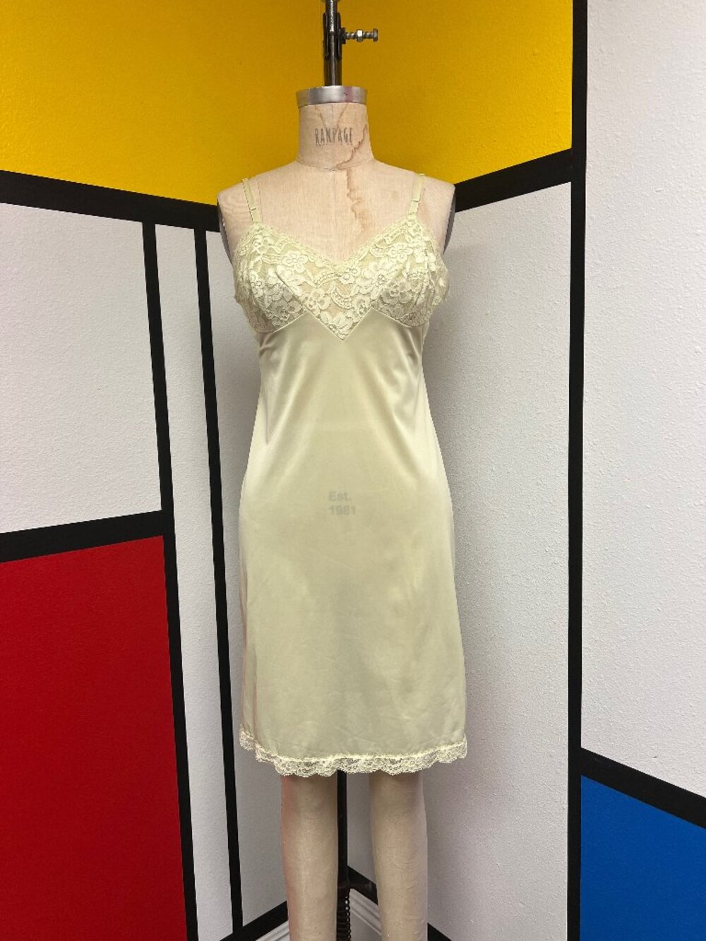 EUC 1960s Vanity Fair Lace Trim Nylon Slip Dress Green Yellow Size 34 Medium